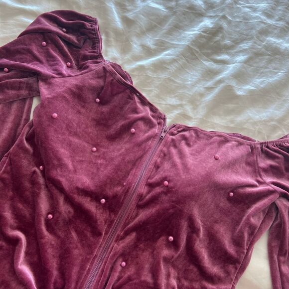 Elegant Burgundy Dress - Picture 3 of 4